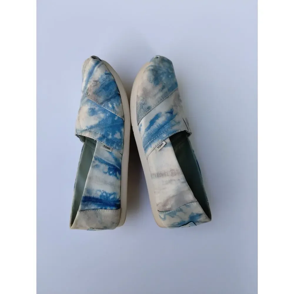 Toms Women's Earthwise Classic Plant Dyed Blue, Grey, White  Multi Tie Dye 6.5